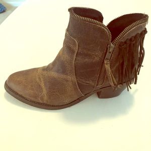 Circle G booties